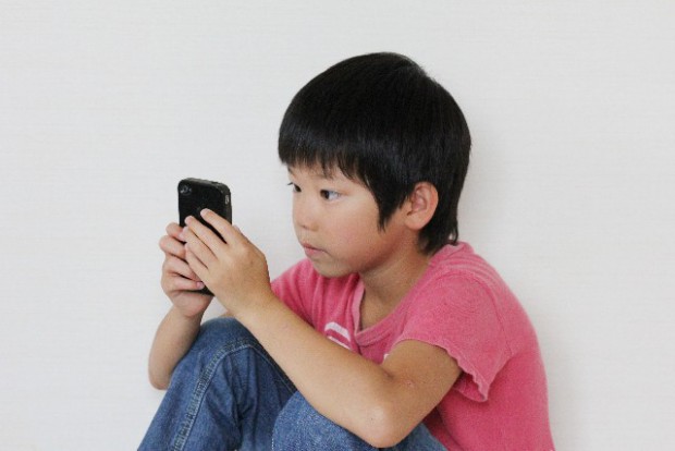 子供の脱スマホに向けて　～兵庫県で全国初の条例案、スマホ依存対策へ～